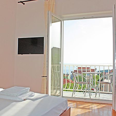 Bougainvillea Apartments Макарска Экстерьер фото